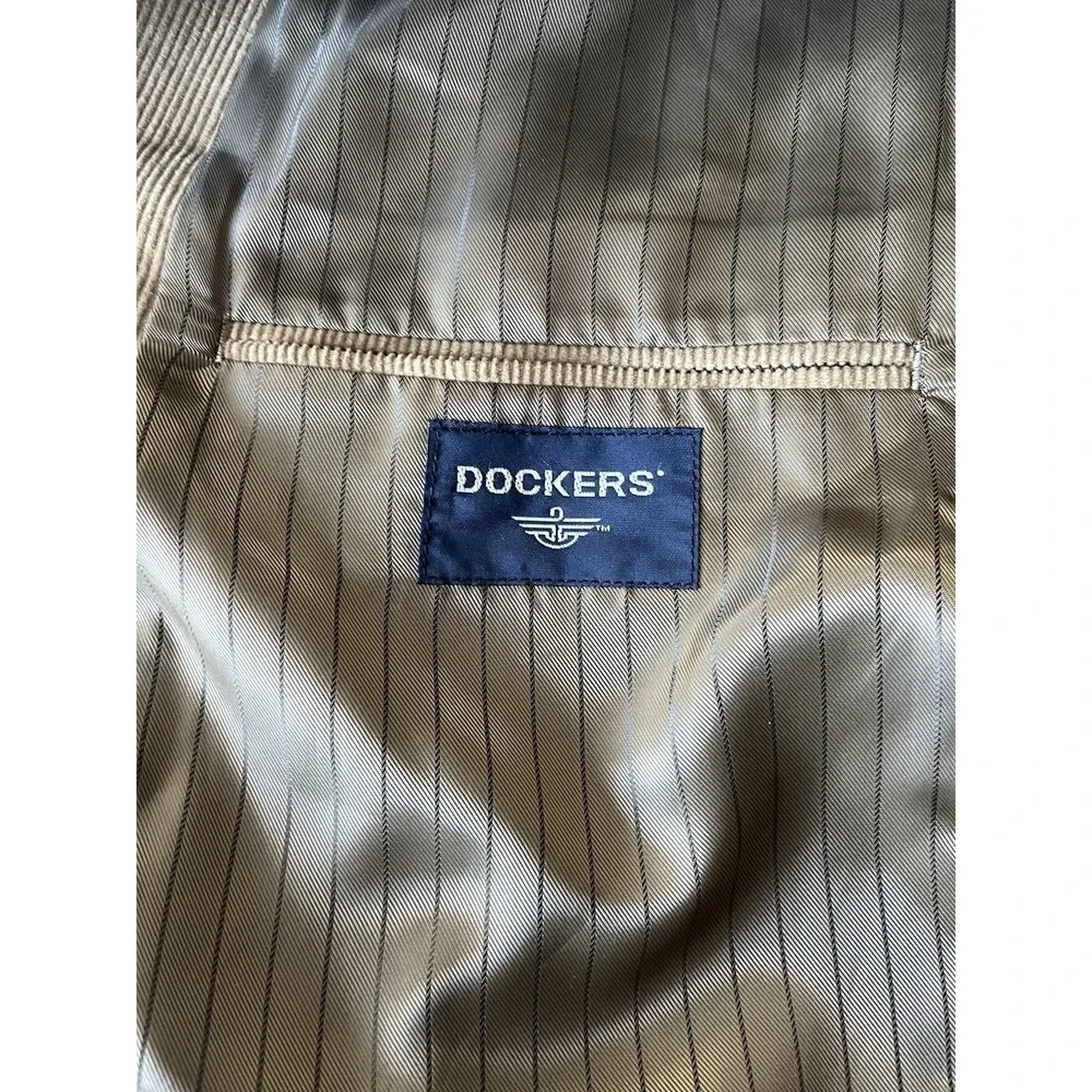 DOCKERS Men's Corduroy‎ Blazer Jacket 44R tan,  Two Button Lined Pockets Casual